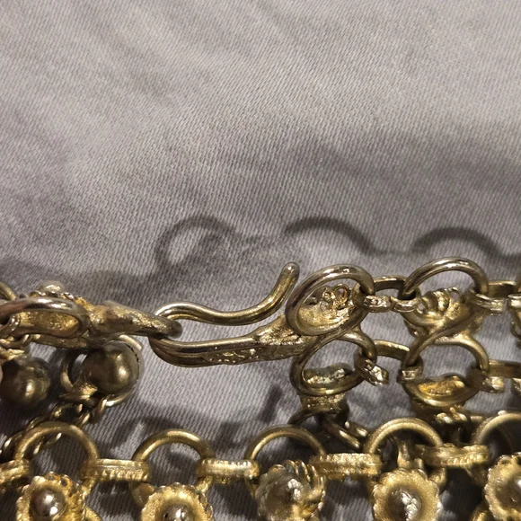 Kuchi-style belly dancing belt, decorative waist chain. gold-tone. metal dangles - Picture 3 of 8